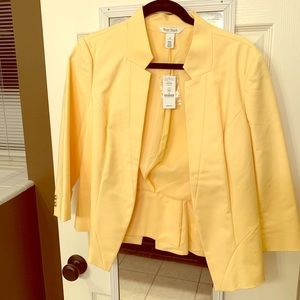 Pale yellow NWT blazer